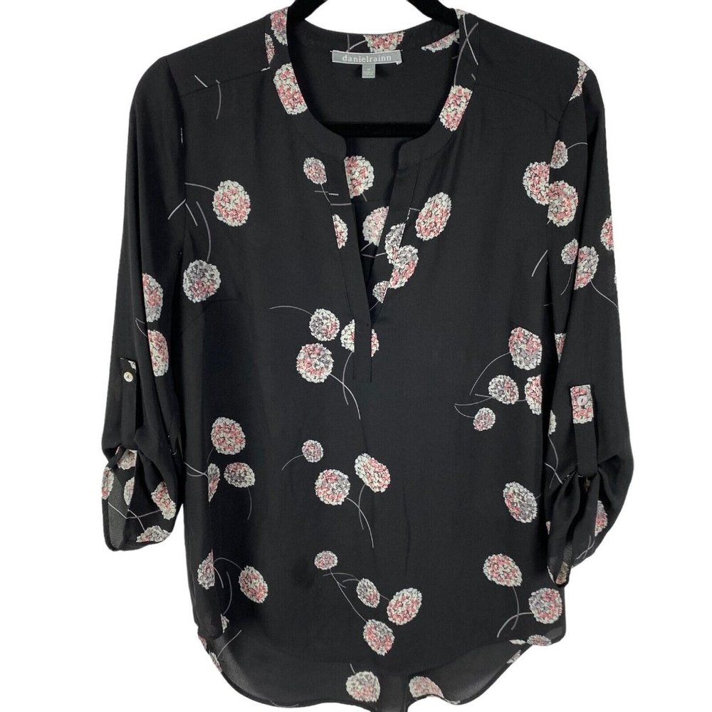 Daniel Rainn Blouse Size Medium Black Floral Print  3/4 Roll Tab Sleeves